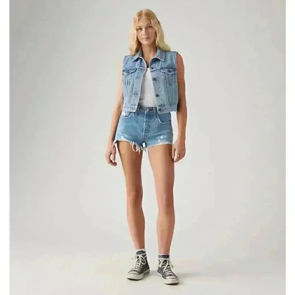VINTAGE LEVI’S 501® ORIGINAL FIT HIGH RISE WOMEN'S SHORTS SIZE 30 - Picture 3 of 12
